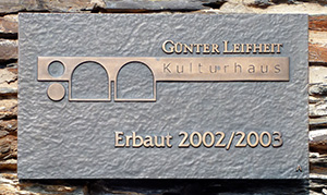 Günter-Leifheit-Kulturhaus Gedenktafel